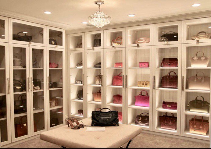 California Closets on X: Handbag #heaven! Show your #purses the respect  they deserve with a custom-designed #closet to beautifully store and display  your prized #collection. Closet Design: @CalClosetsLA #CCclientstory   / X