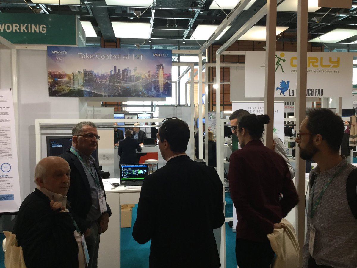 CavalliereL's tweet photo. Quite busy VMware-Dell booth at #SIdO18. Many customers interested by our joint #iot approach, which opens up a world of opportunities across a wide range of use cases. Value proposition of #PulseIOTCenter is highly resonating!!  @vmwareIoT @VMware_Fr https://t.co/VZWpqwC3UF