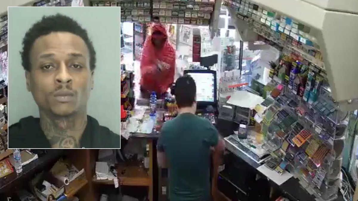 28-year-old man charged in connection with armed robbery of gas station in Livonia <a href="/Local4News/">Local 4 WDIV Detroit</a> 
bit.ly/2uKmM7E