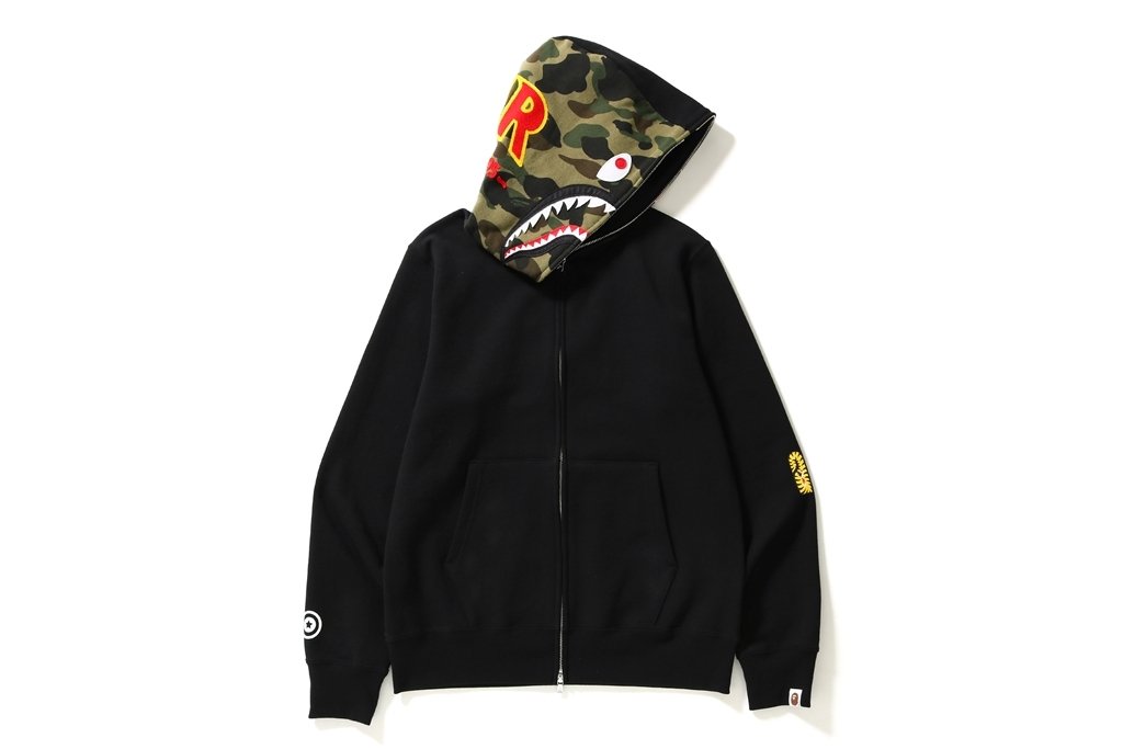 BAPEOFFICIAL's tweet photo. 2ND SHARK FULL ZIP HOODIE

Releasing on April 7.
#bape https://t.co/UbklKl73XB