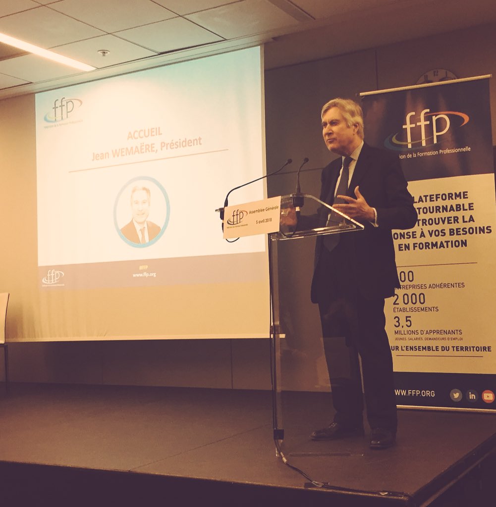 fede_competence's tweet photo. 📸 Le Président @JeanWEMAERE inaugure l’Assemblée Générale annuelle de la #FFP !
« Les enjeux de notre profession sont considérables, la #formation accompagne la transformation des métiers & de notre économie »
#AGFFP https://t.co/OTaCUeJXum
