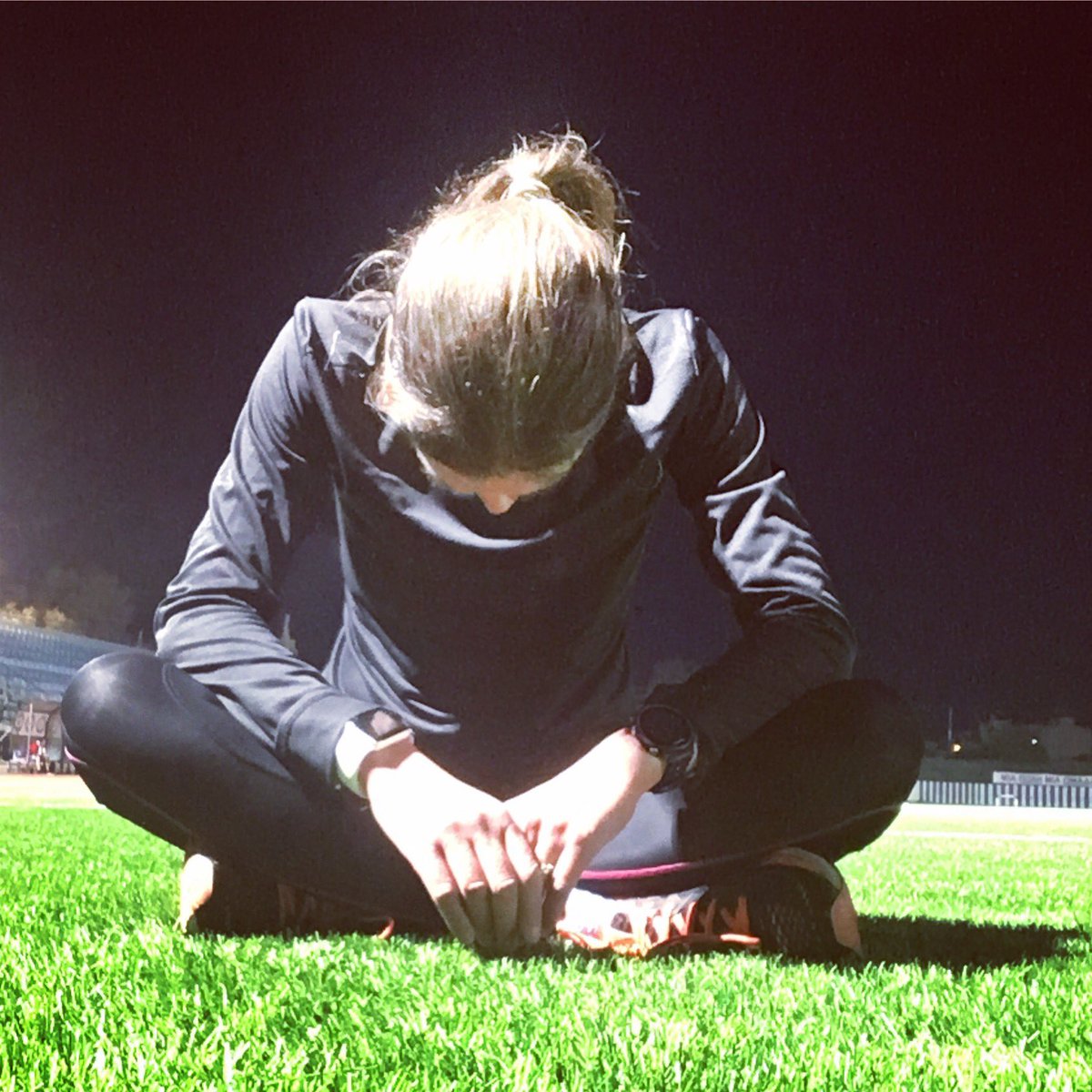sheneverwalked's tweet photo. Wednesday night at the track with 20min warmup and 4x1m. Happy to stay close to my target pace with 7.20, 7.23, 7.25 and 7.28. Iโm determined to improve. It doesnโt come easy but then if it did, we wouldnโt love running the same way. #track #milerepeats #intervals #trackwednesday https://t.co/YcK5XonYGL