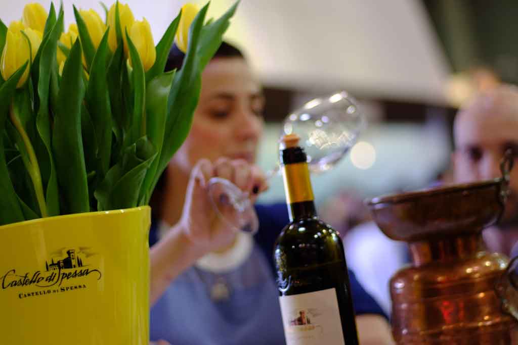 VisitFVG's tweet photo. 7/4 #Visita alle cantine medievali e ai saloni storici del  @castellospessa con #degustazione guidata di 4 #vini Pinot e spuntino  https://t.co/DI58wNBnwb #foodFVG https://t.co/kDVw2idsU0