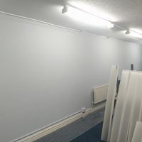 KFHNetwork's tweet photo. #throwbackthursday The never ending wall!! #OfficeSpace #rentadesk https://t.co/NfJn3TKF95