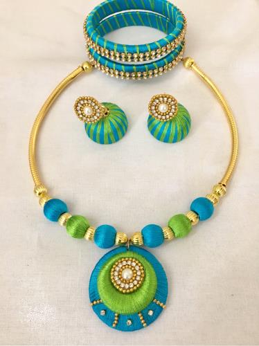 bnf_jewellery's tweet photo. Silk Thread Jewellery Set with earrings & bangles
#silkthreadjewellery #indianjewellery #handmadejewellery #threadjewellery #threadmade #designerjewellery #silkearrings #fashionjewellery #silkthreadbangles from around India at https://t.co/FNhhf8cQ39 https://t.co/3vH5GSfQ64 https://t.co/9z2MPRBBrl