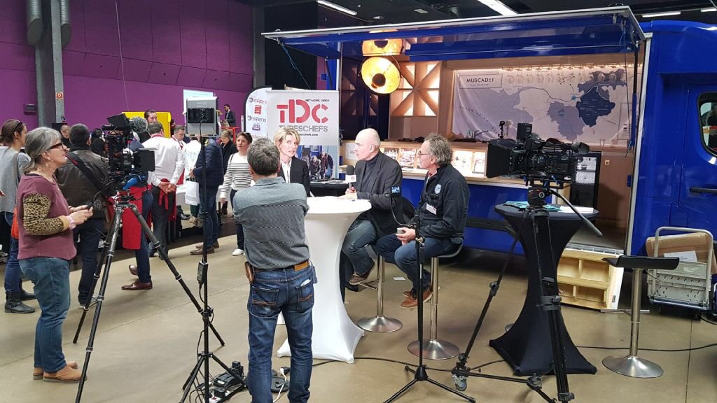 GNI_Grand_Ouest's tweet photo. Interview en cours de l’équipe du GNI Grand-Ouest par @TVdeschefs #WorkChope2018 https://t.co/0rCsZPTogR