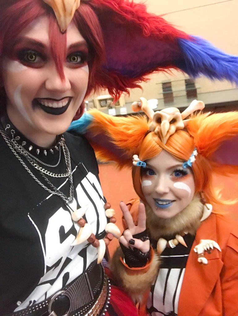 Riotswimbananas's tweet photo. #PAXEast2018 day 1! See you outside Room 102 A&B for the #OwnYourRole Team shop, Cosplay/Creator lounge!
#LeagueOfLegends #gnar #Megagnar #cosplay https://t.co/AhCaRhjMNX