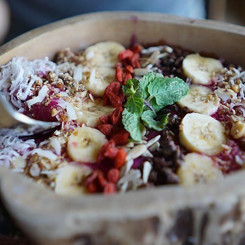 Cada vez sois más los que nos preguntáis por #restaurantes #veganos o #vegetarianos para salir a #cenar, así que estamos preparando una selección para que encontréis los mejor recomendados en #FriendsyFood.⠀
⠀
¿Cuáles recomendáis vosotros?⠀
⠀
#nutric… ift.tt/2Iukpb4