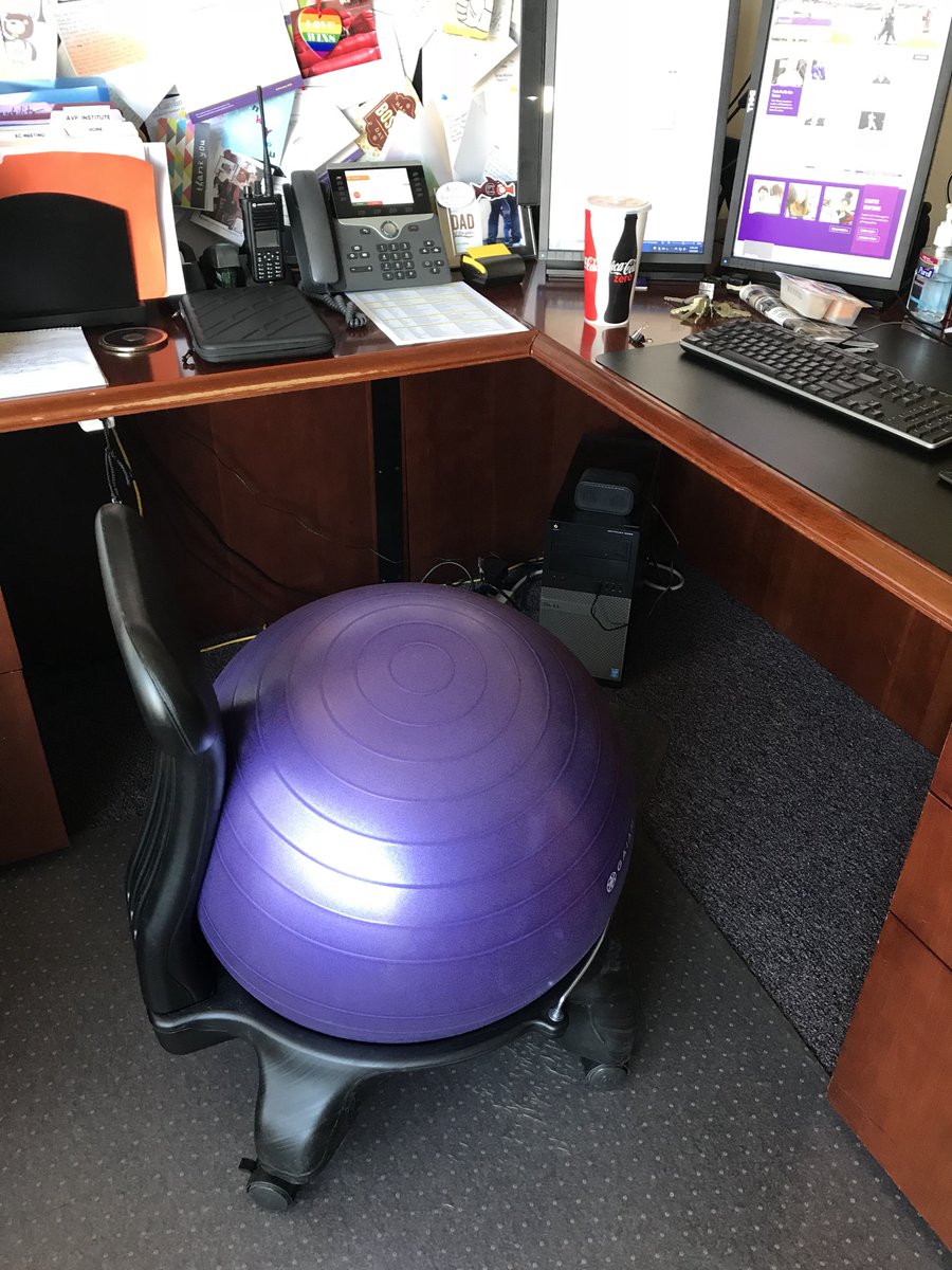 erik_kneubuehl's tweet photo. My new office chair - healthy #ecu #ecusil #ecucrw https://t.co/nRoV4OKzVf