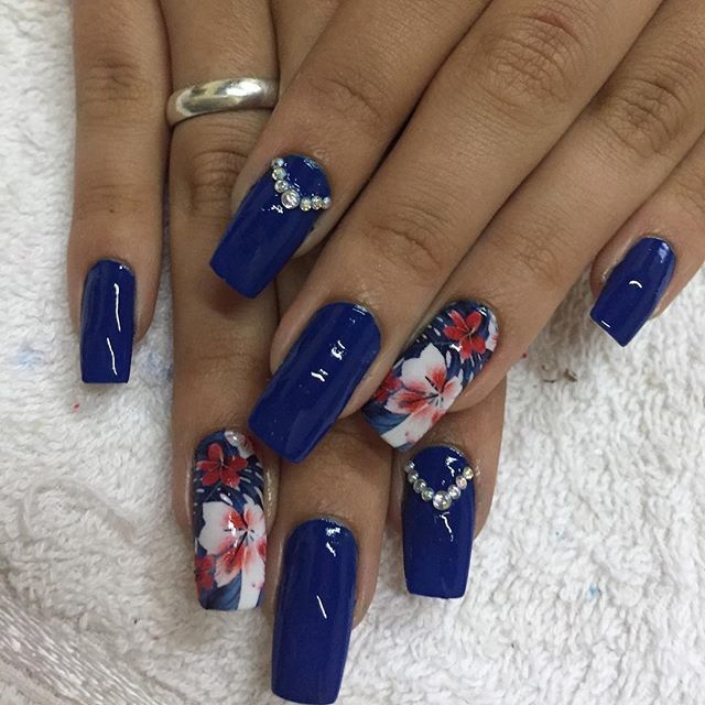 LookdasUnhas's tweet photo. Pra gente que ama azul que tal essa linda combinação? 💙💙💙
Veja mais ➡ https://t.co/vRmvThqI20

📷 @francielenails

#lookdasunhas #looklovers #unhas #unhasdasemana #unhasdecoradas #adesivosdeunhas #unhasbemfeitas #instaunhas #unhaslindas #unhasperfeitas https://t.co/VnfTO5OqWJ