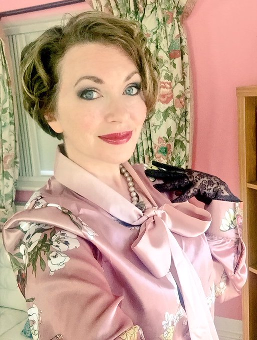 Who can guess where I am today??? https://t.co/EdQSTzw2Ec