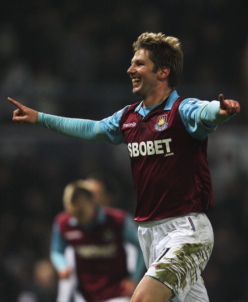 HammersDotNews's tweet photo. . @ThomasHitz turns 36 today and represented @WestHamUtd during the 2010/2011 season, his main highlights being three long-range strikes against @BurnleyOfficial, @stokecity and @Rovers #ThomasHitzlsperger #DeHammer #WHUFC ββ. https://t.co/MHipxt9gw5