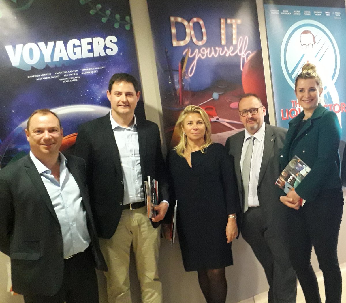 Cyril_JUGLARET's tweet photo. Ravi d'accueillir ma collègue @CPozmentier Vice-Pdte @regionpaca en charge des #relations_internationales pour visiter à l'invitation de @CCIPAYSARLES l'#EcoleMoPA et rappeler le soutien de @regionpaca et @RenaudMuselier pour faire rayonner nos #entreprises à l'international ! https://t.co/jvYgN7ZRoD