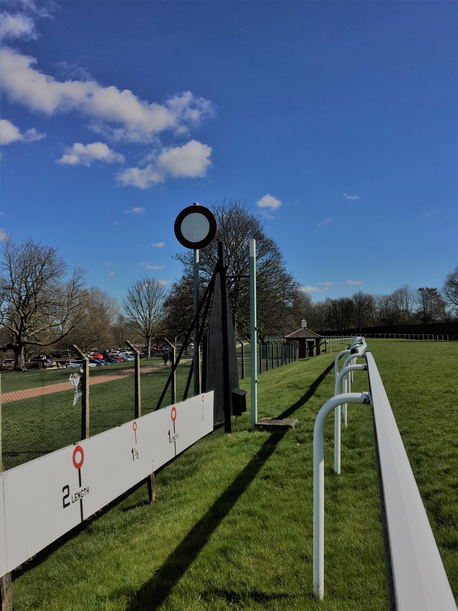 ponteraces's tweet photo. Great to get a bit of Sunshine on course today! #sunshine #bringontheflat https://t.co/6HrvkMzpm1