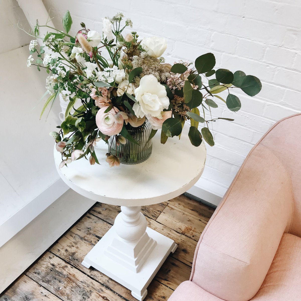 Our office essentials = dreamy blooms by <a href="/wormlondon/">WORM</a>. 💐