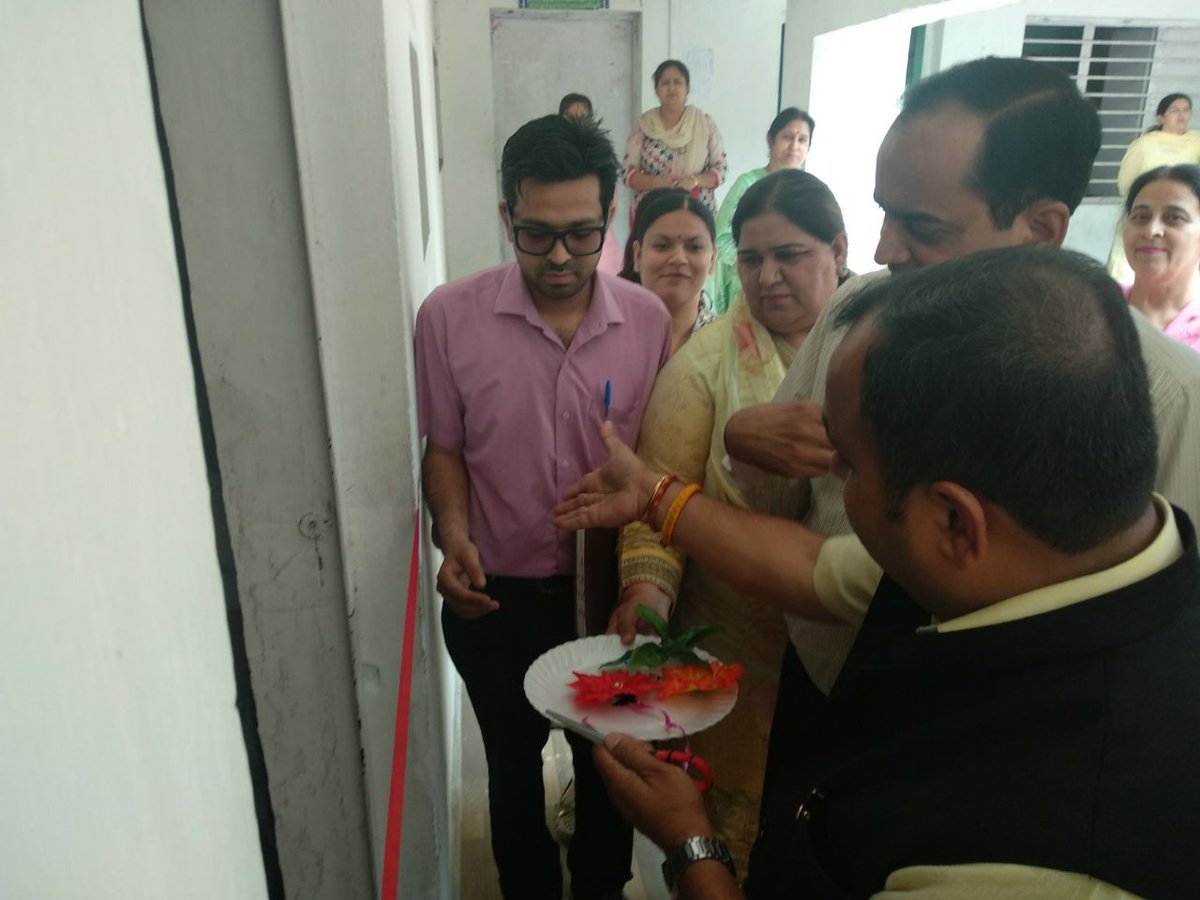 HPCL_JAMMU's tweet photo. #BringingSmilesTouchingLives
#EveryDayEveryWay
#CSR #CreatingSharedValues
Distribution of desks and lecture stands at Government Higher Secondary School at Channi Himmat, Jammu and Kashmir
@HPCL @subodhbatra10 @74radhika @Rg03Goel https://t.co/rb8bTcWJLY