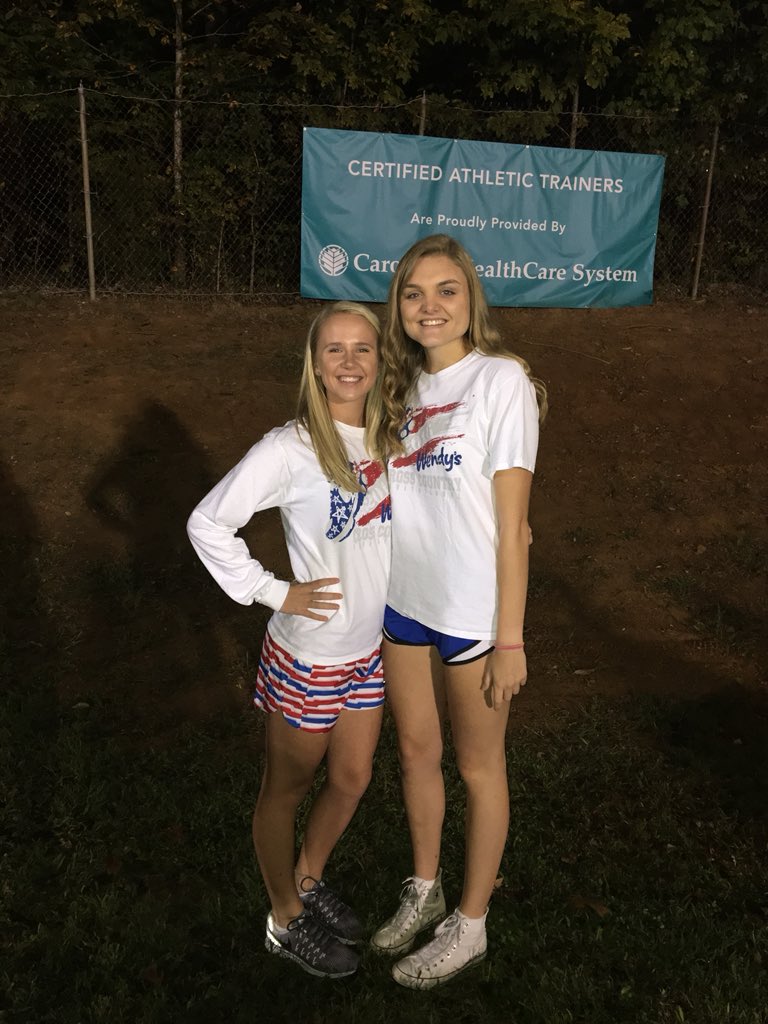 allieemitch's tweet photo. Happy birthday Ashleigh! I love you ❤️#arewealmostthere https://t.co/PskdKjn1Bh