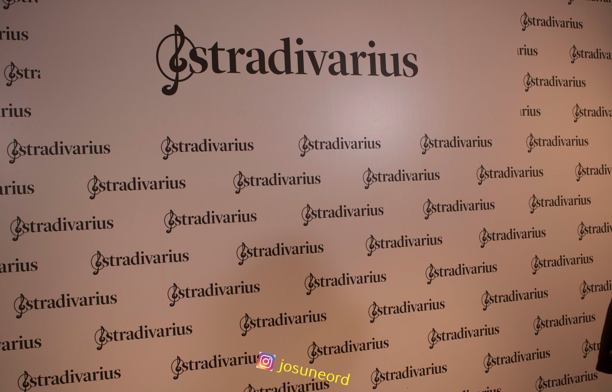 josuneord's tweet photo. @Aitana_ot2017 nueva embajadora de @stradivarius https://t.co/JDga52CHdq