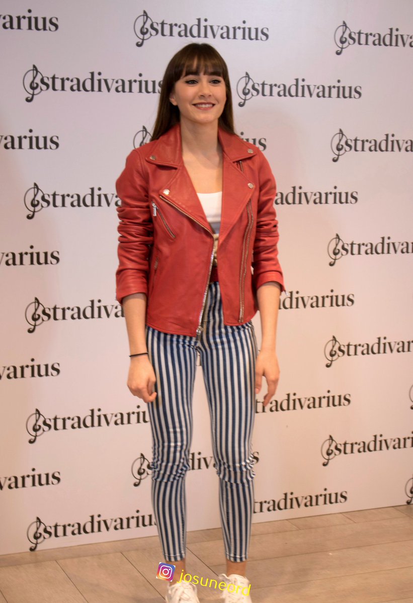 josuneord's tweet photo. @Aitana_ot2017 nueva embajadora de @stradivarius https://t.co/JDga52CHdq