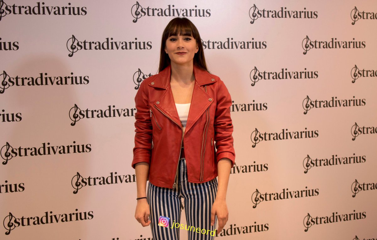 josuneord's tweet photo. @Aitana_ot2017 nueva embajadora de @stradivarius https://t.co/JDga52CHdq