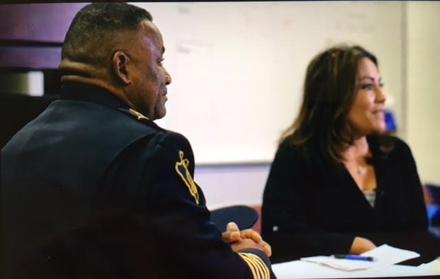 nicksmithnews's tweet photo. "We needed to bridge the gap between the community and the police" Chief Tim Johnson @FlintPoliceDept @IlseLujanHayes @netflix S1:E5 #FlintTown #TheNumbers #CommunityPolicing #FlintPoliceDepartment #CATT #CitizenAcademy #CityOfFlint 🇺🇸 https://t.co/BfDh38Xv6h