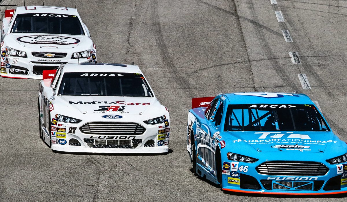 CRAracing's tweet photo. Race Officials Pushing Forward for Saturday Racing in Nashville - ARCA &amp; Super Late Models on Tap for April 7 at Fairgrounds | Info: https://t.co/sNCmvJ5eQJ https://t.co/EozaV4hACZ
