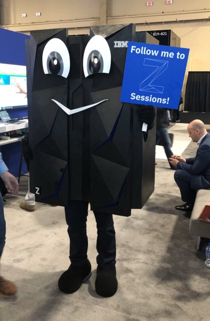 micaurus's tweet photo. Spotted! Mainframe Mike at the Modern Infrastructure Campus on his way to session 8243: https://t.co/R5QcsEIeKu Make sure you take your #SystemsSelfie #think2018 https://t.co/h7Sty1Ivvj https://t.co/xI3acQyywZ