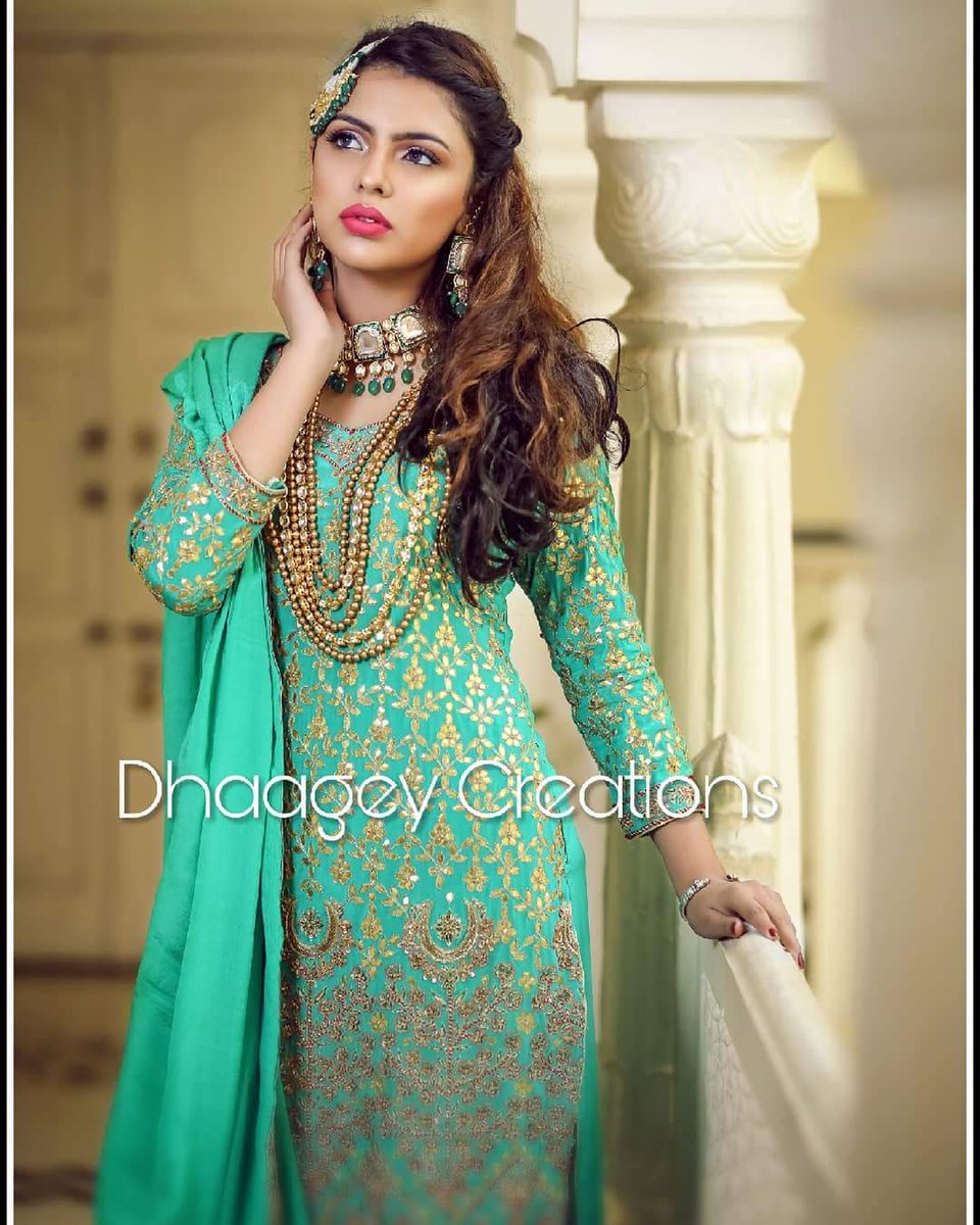 drnimratkahlon's tweet photo. A toast to those who burn mid-night oil to weave tiniest of the wires, beads and threads onto fabric. It takes a team to work in highly co-ordinated manner to turn something good.
#royalsuits #teamdhaageycreations #nimratdesigns #nimratkahlon #divyachauhan #beauty #handwork https://t.co/CAzOMjUFag