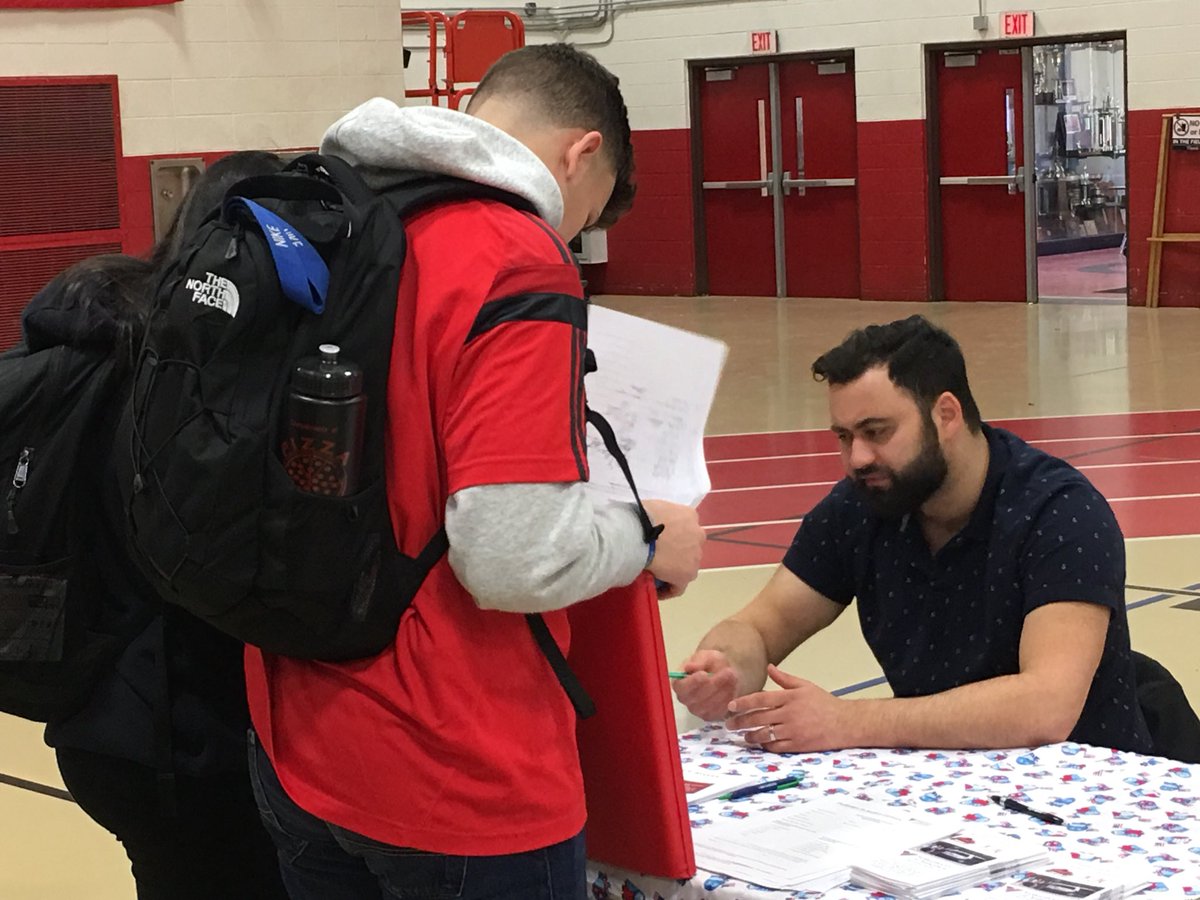 frps_durfee's tweet photo. We have 40 #community #partners here today providing #service and #learning opportunities for our students at our first #CommunityServiceFair!
@frpsinfo @MayorJFC https://t.co/wsXVDq2WS4