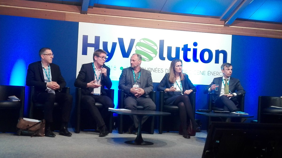 Observ_ER's tweet photo. Mobilité #Hydrogene «même si l'offre n'est pas encore suffisante, il est temps d'agir sur la demande. La priorité est la mobilité professionnelle», Luc Bodineau, @ademe #Hyvolution2018 https://t.co/Y4rgRuhtWv