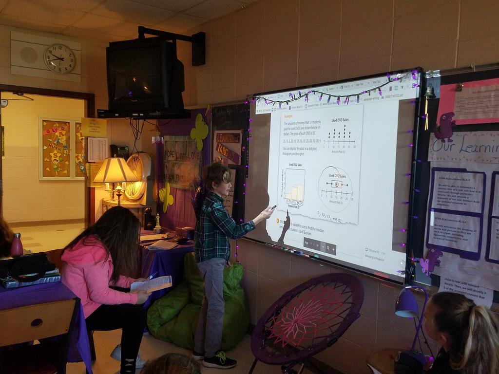 lscag's tweet image. Learning math skills in an All-Star language arts classroom can be accomplished! Today we are rocking the dot plot! #mathboost @Principal_Homen @bcosta2021 @AP_Clifford @teachercrandall