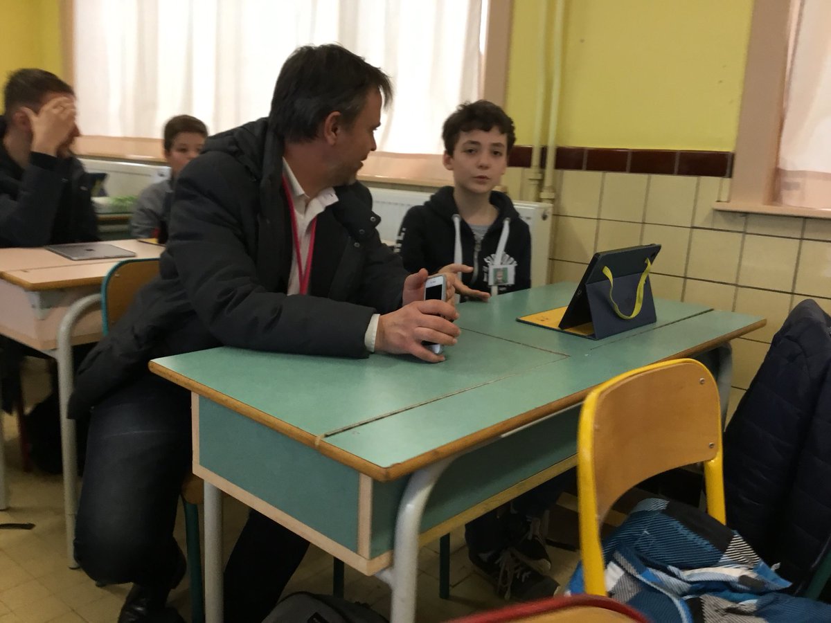 tchoulelacroix's tweet photo. @ecriTech @jmlebaut @mathsenvie @tw_oulipo @Twitt_contes @TwicteeOfficiel @mala6_e a d’ailleurs présenté son nv projet @Twitt_contes lors de l’#AppleTour Éducation aux adultes présents « Contre enquête dans la forêt enchantée » mené en collaboration avec @Mala6A @6e4Germillac @GRENAY6e3 @6_aaire
https://t.co/6hLQL1LHmx https://t.co/7O62f3Xslz
