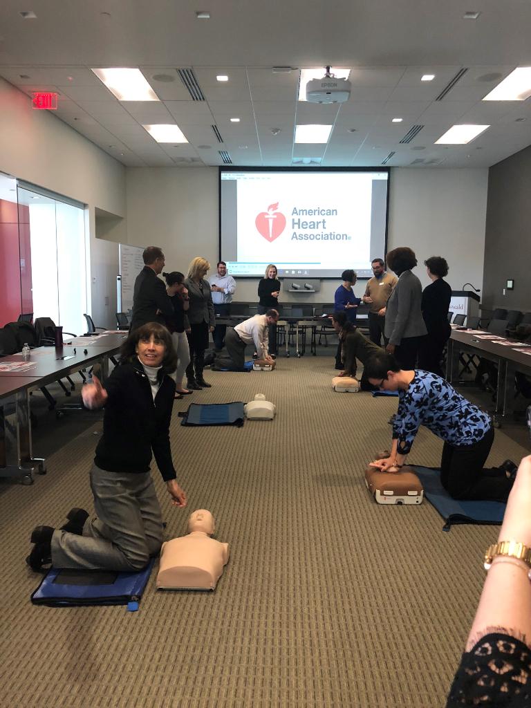 AmHeartOhio's tweet photo. Check out these moments from @Cleveleads learning Hands-Only CPR yesterday! Thank you to @Oswaldcompanies for hosting this life-saving event! #CPRSavesLives #CPROSwald https://t.co/p0mulbj3lS