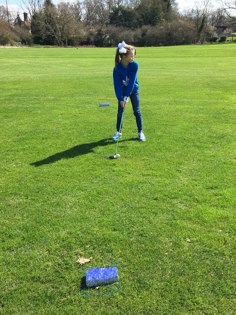 MJGA1's tweet photo. Excellent Day for the Advanced camp at #Nizels with the new Junior Tees #BlueTees #JuniorPathways #JuniorGolf @Golf_Kent @GolfRootsHQ https://t.co/8HKnep90Es