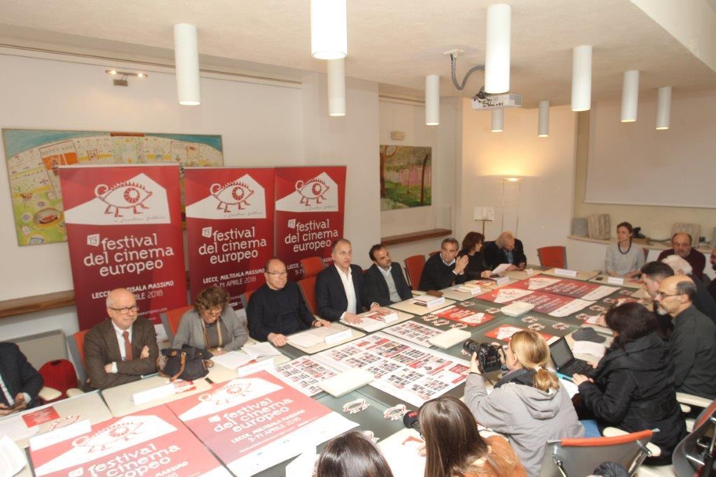 RaiCinema's tweet image. 📢Oggi a Roma è stato ufficialmente presentato alla stampa il @fcelecce, arrivato alla 19ª edizione! 
#RaiCinemaChannel partecipa assegnando un premio, consistente nell&apos;acquisto dei diritti web e free tv per 3 anni, al #cortometraggio più web dell&apos;edizione! 📢
#fceLecce