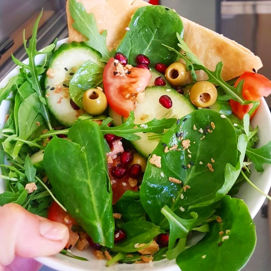 VdeliciousDeli's tweet photo. Deli Green Bowl πππ
On our lunch-time menu, served daily.
.
.
#veganfoodsare #vegan #bakedpastries #plantbase #whatveganseat #happyvegan #vdelicious #vdeli #delicious #nutritious #crueltyfree #coffeetime #teatime
#bakedpastries #plantbase #whatveganseat #happyvegan #lunch https://t.co/f6owOGohzT