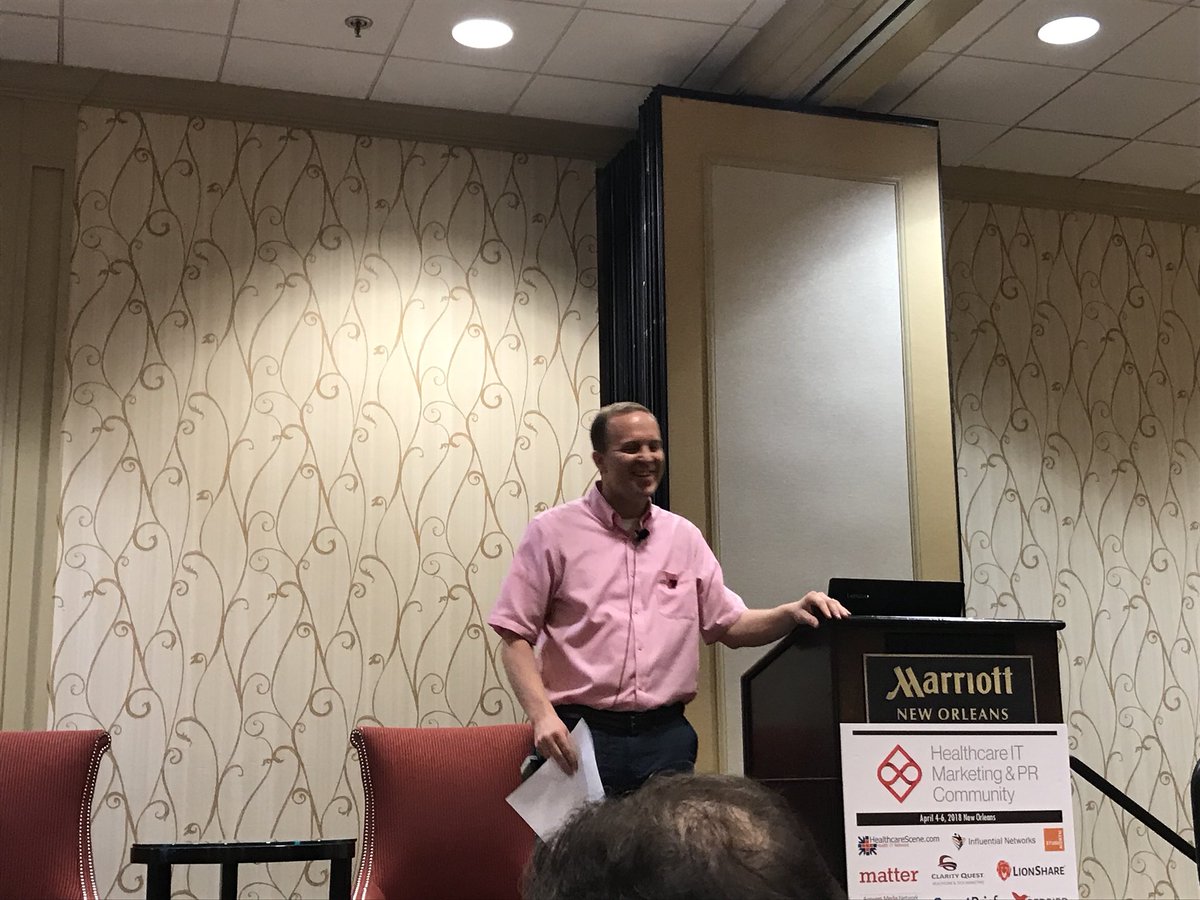sarahbennight's tweet photo. No salmon pants.... but 2 minutes to crying onstage. #HITMC #myfavoritemarketer https://t.co/jwHPP4rdIZ