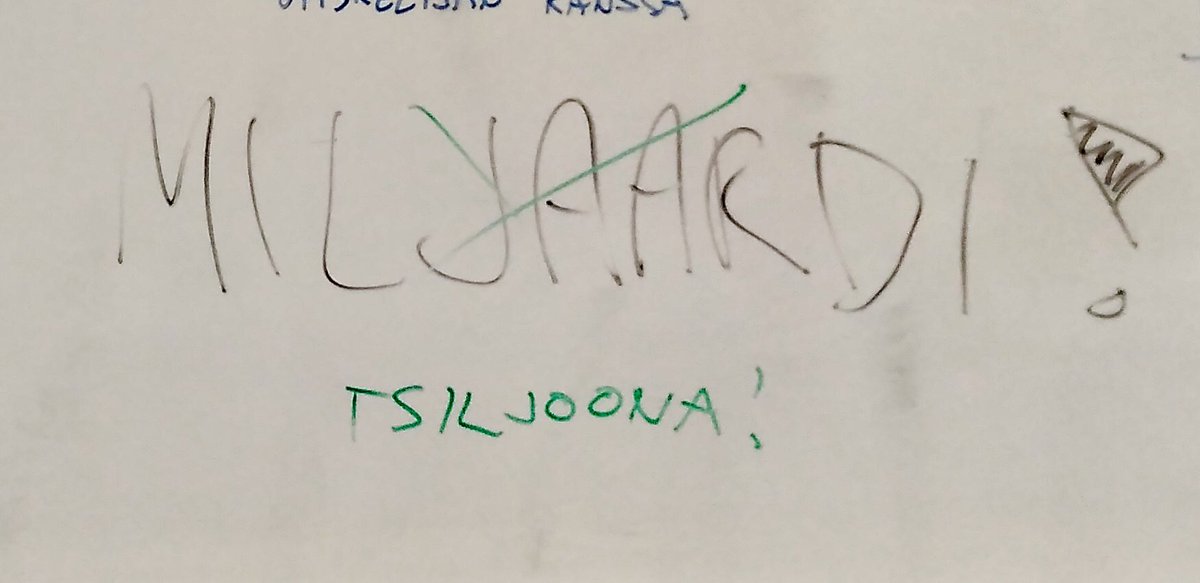 micor9's tweet photo. After @pvesterbacka talked today about miljaardi we did some thinking w/ @PeMustalahti #Jyväskylä #CoCampus @ElinaOY #asenne @AnneSandelin @BusinessJKL https://t.co/0RiWKobmJI