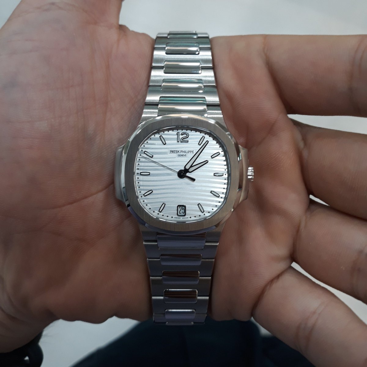 timepiece360's tweet photo. A beautiful #PatekPhilippe for ladies is now available at #Timepiece360.
.
Visit our website or DM us to purchase. https://t.co/w0R7Jt48Eg