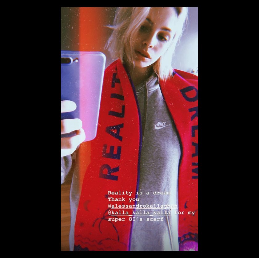 Kalla_design's tweet photo. #RoseVillain the first girl who has signed with #Machete and the first Italian artist to sign with #RepublicRecords. And...
She's wearing the scarf I designed!
She's wearing the scarf I designed!
She's wearing the scarf I designed! https://t.co/W5LSW6BVsR