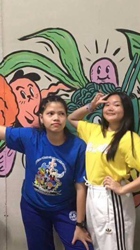 ayaapolintisima's tweet photo. happy birthday mama steffie!!! salamat sa #pakain 😋 hope you enjoyed our company 💗 https://t.co/NUzVoZ2BTk