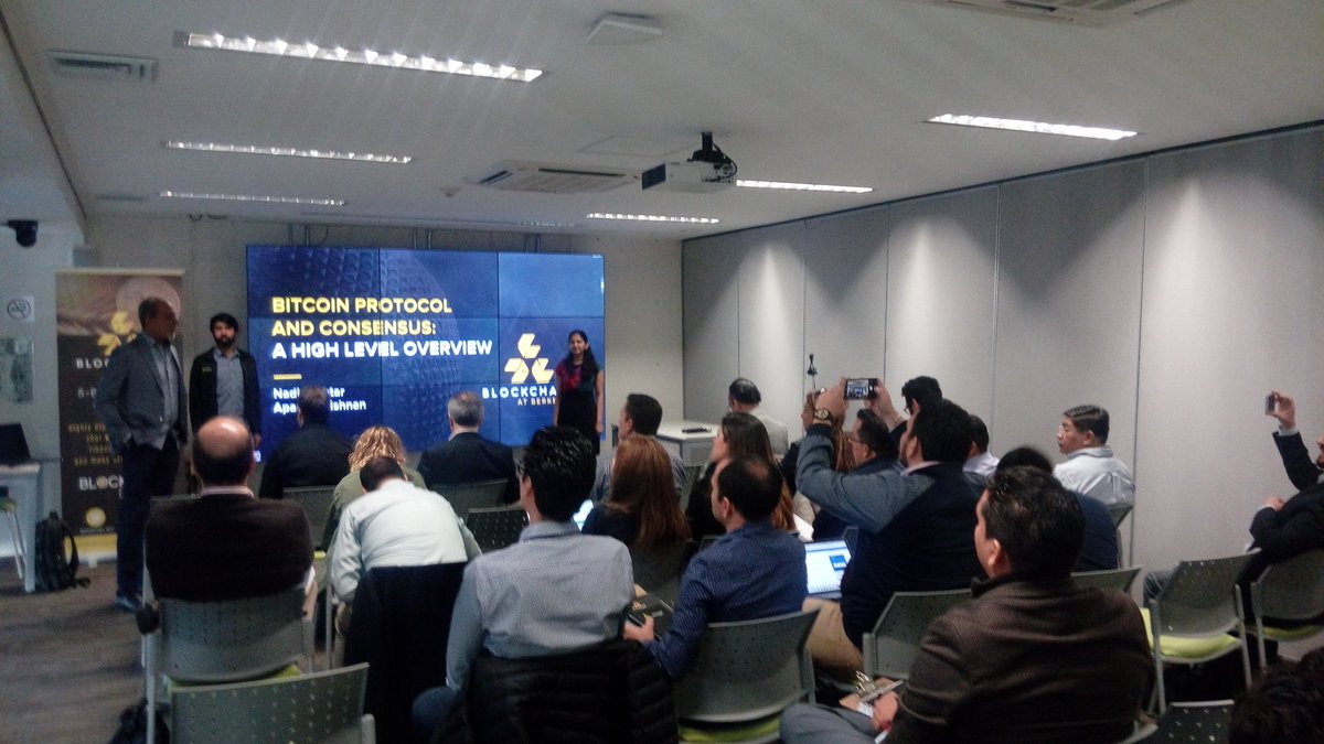 blockchain_mex's tweet photo. Da inicio curso Blockchain de @CalBlockchain en CDMX. Bienvenidos a todos los asistentes! https://t.co/YnCXa7YTEN