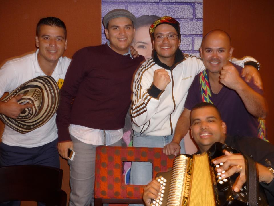 #TBT entrevista con <a href="/SilvestreFDC/">SILVESTRE DANGOND</a> y <a href="/Rolando_8A/">Rolando Ochoa</a> para Poder Vallenato. @juancamilonino <a href="/kikoyjuan/">Kiko y Juan</a>