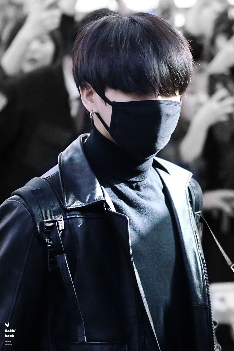 kookpiics's tweet photo. https://t.co/UkooX9UHtL