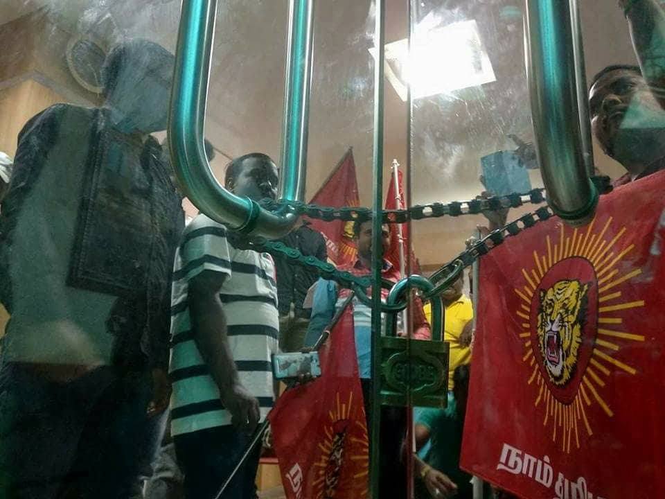 DaBoeITUwAAqFqH.jpg:large