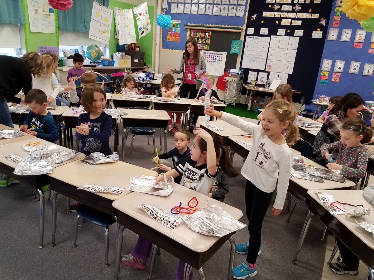 David_Bolton111's tweet image. Thank you @CBCaresEF for supporting Young Innovators day @CBColdSpringES. #cbsdtech #cbsd @CB_Oberecker @CBVicePEN