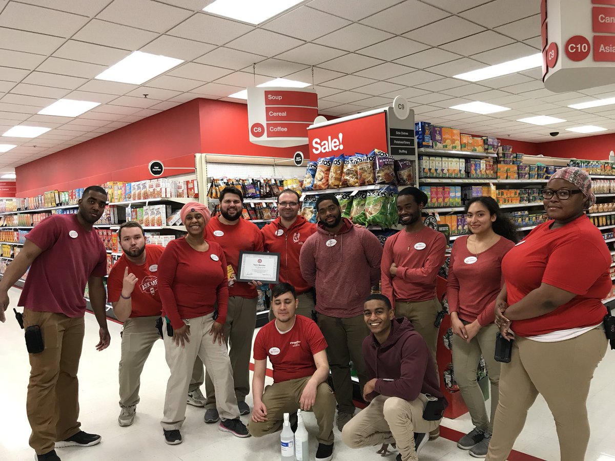 T1256 #youaward winner Mike for Month of March. Thank you for all that you do everyday and bring to the entire Store #BeastMode #youmaketarget @markmanTGT <a href="/sdiana1021/">Stephanie Diana</a> <a href="/Donscarface24/">Ryan Bitting</a> <a href="/KhadijahHR1256/">Khadijah</a>