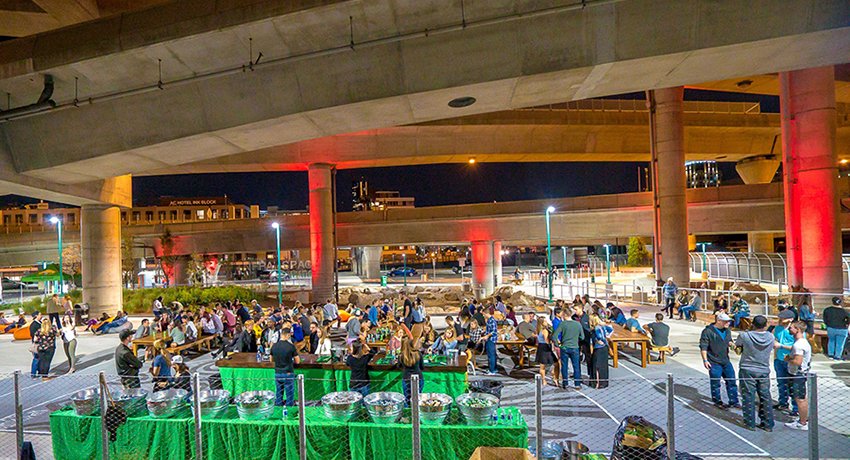 bosfeed's tweet photo. Castle Island (@cibrewing) is opening a seasonal beer garden at @InkBlockBoston https://t.co/ERgXgr9oXy https://t.co/Fba1IX4Uyc