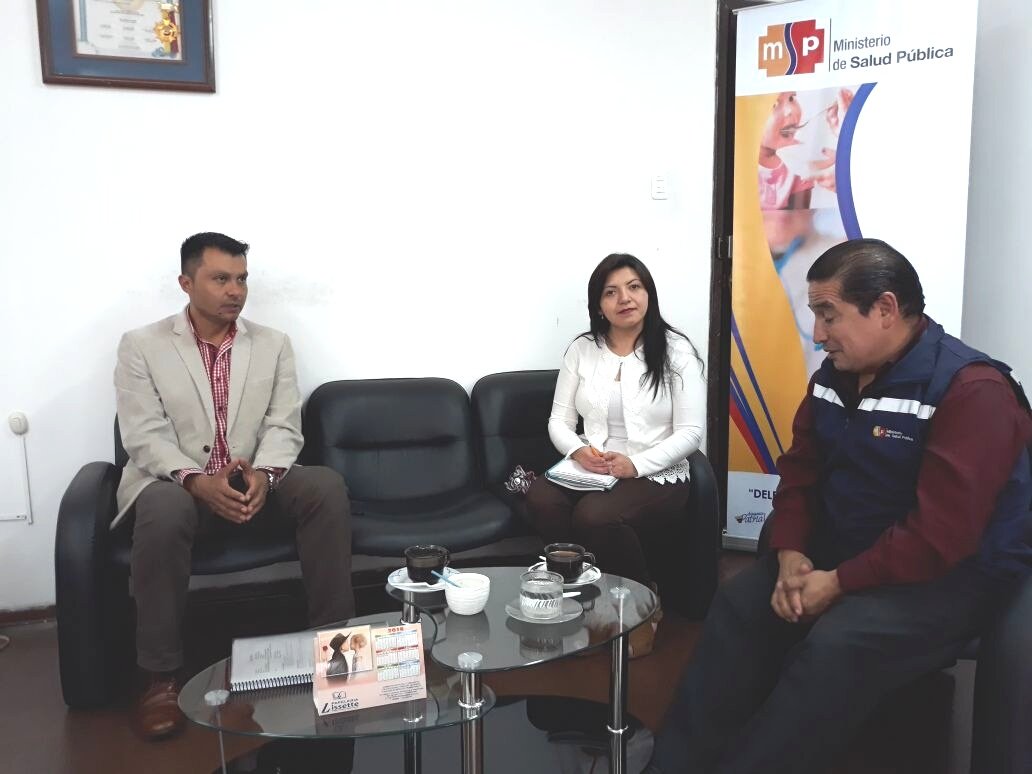Gobernador del Carchi, Alex Cruz, mantuvo reunión de trabajo en la ciudad de Ibarra, con el Dr. Gustavo Jaramillo, Coordinador Zonal de Salud, donde se trató temas sobre la prevención de sarampión en la frontera norte.