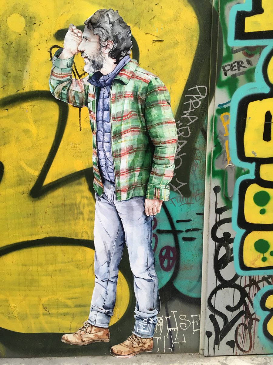 BienCuadrado's tweet photo. #faux #streetart by @movistar_es  what do u think of big business using street art techniques? #guerillamarketing #fake #streetart #bigmoney https://t.co/QWXTQnUBSl